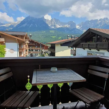 Wexhaus Apartman *